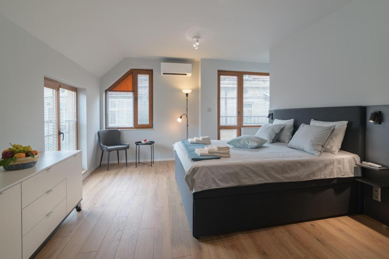 Magdalena Apartment - Two Bathrooms, Perfect City Center Βάρνα Εξωτερικό φωτογραφία